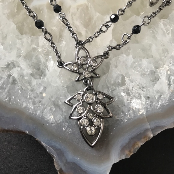 Swarovski Crystal Set Black Flower Necklace Silver Clip On Earrings Goth - Picture 4 of 9